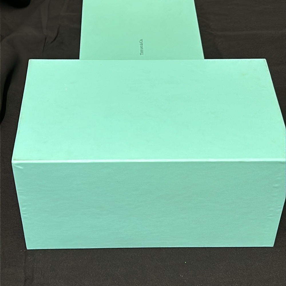 Tiffany Box - Picture 5 of 7